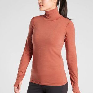 Athleta Foresthill Ascent Turtleneck M